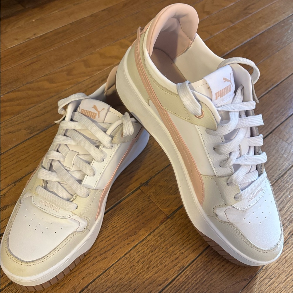Women's Puma Carina White/Tan/Pink Sneakers - Size 10